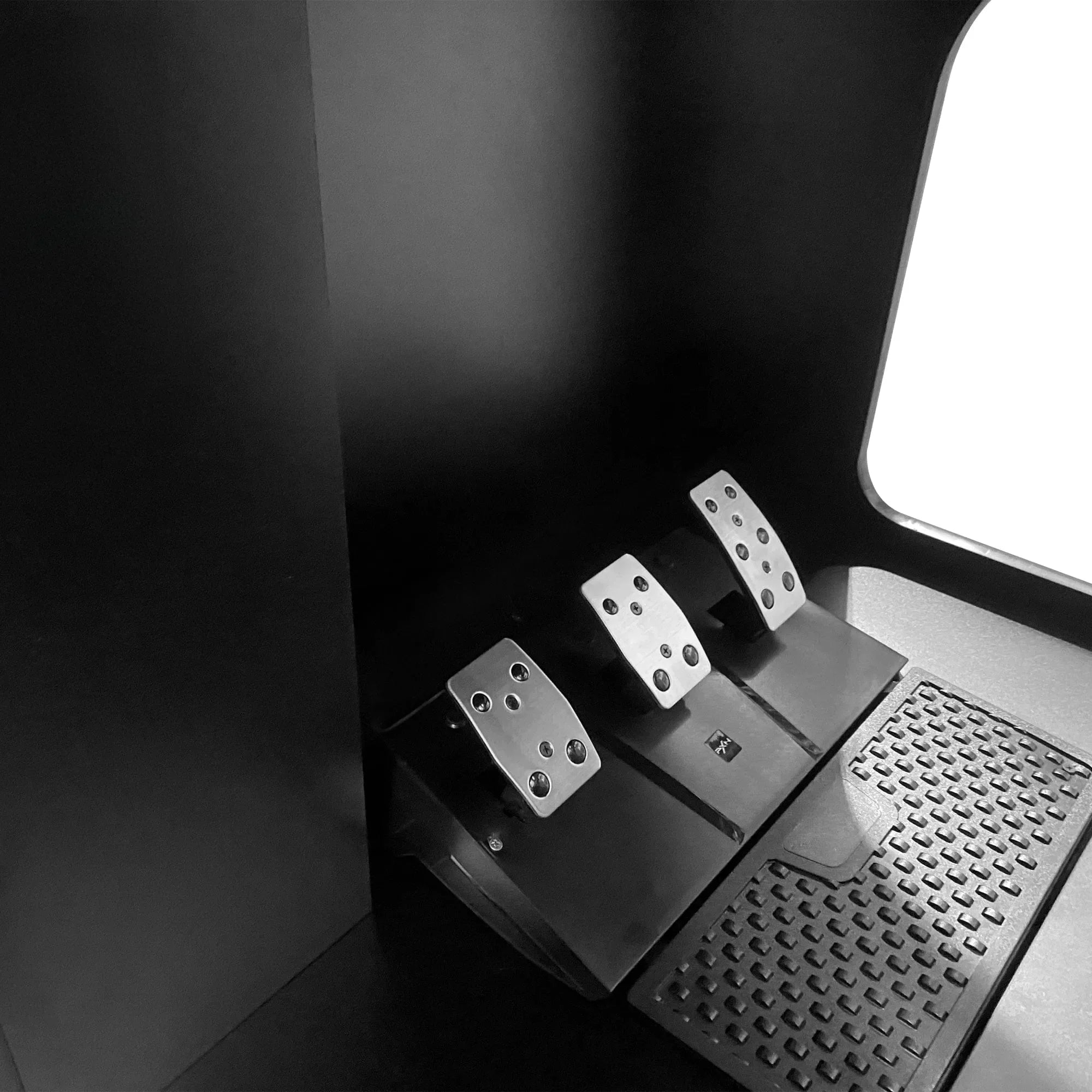 Modern Racing Sim Machine | Wifi Compatible Sim Racing Arcade